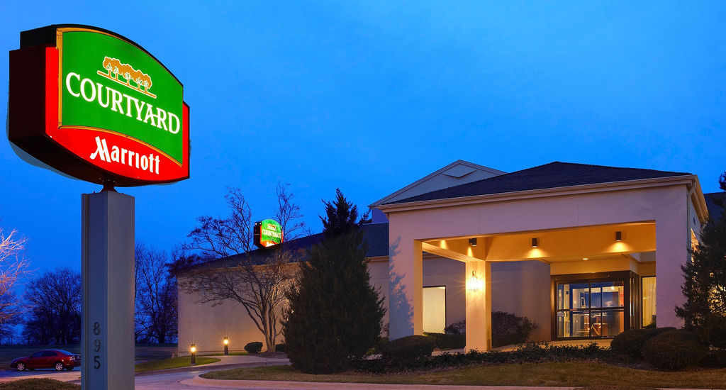 Iowa Inn Bettendorf Quad Cities Exterior foto